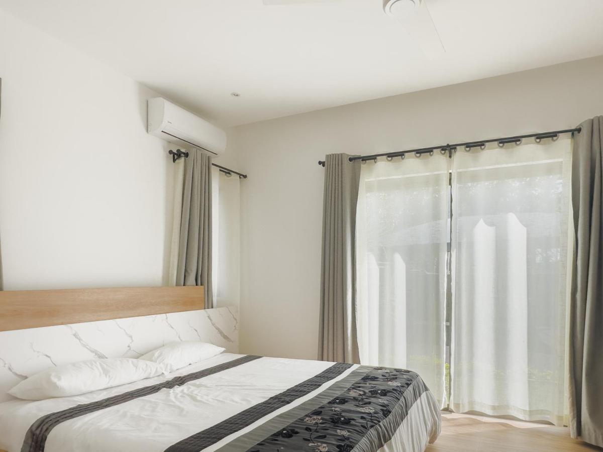 Residence Coastal View - Privilege Appartement In The Heart Of Grand-Baie エクステリア 写真