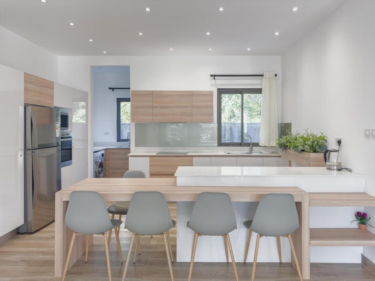 Residence Coastal View - Privilege Appartement In The Heart Of Grand-Baie エクステリア 写真